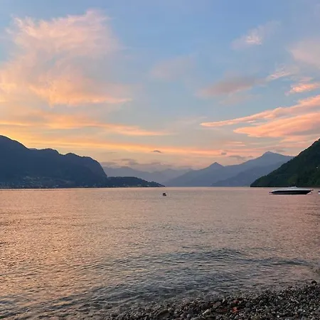 Lake House Near Bellagio 別荘 *
